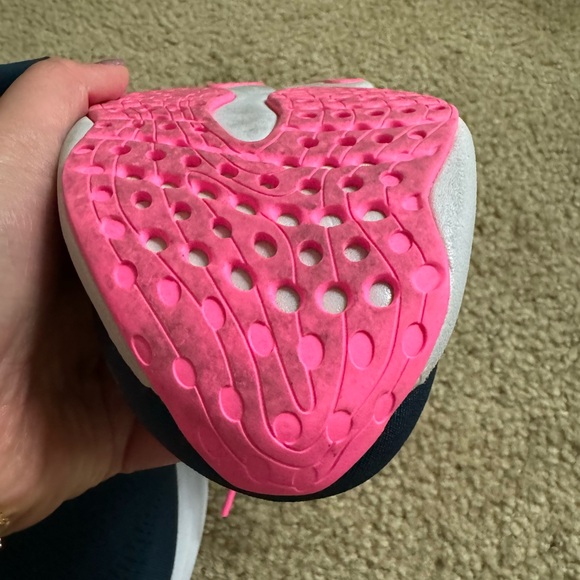 Basics Gel Nimbus 25 - Picture 7 of 11